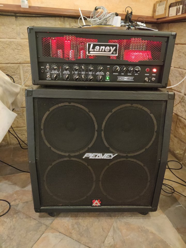 Laney IRT120H válvulas + pantalla