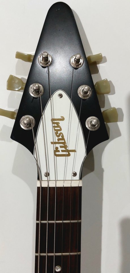 Gibson Flying V faded negra. Modelo 3 pastillas