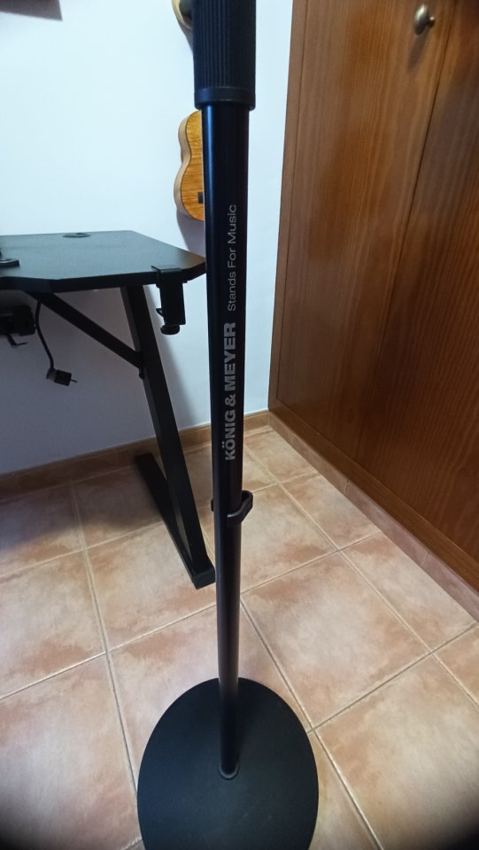 Micrófono de Condensador RODE T1000+ Soporte Konig & Mayer de segunda mano · Foto 3 de 6 · Valencia · 115 €