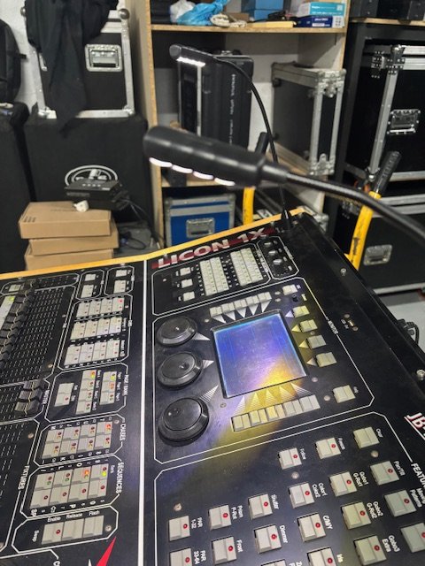 Mesa de iluminación Licon 1X