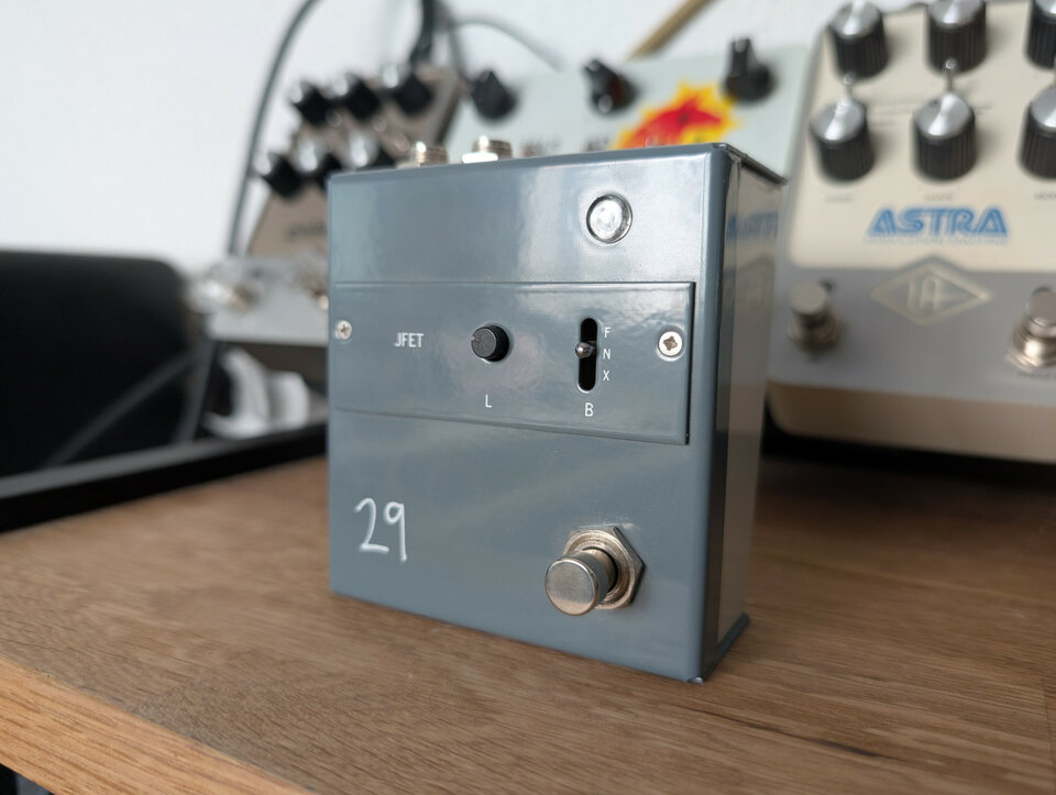 29 Pedals JFET BOOSTER