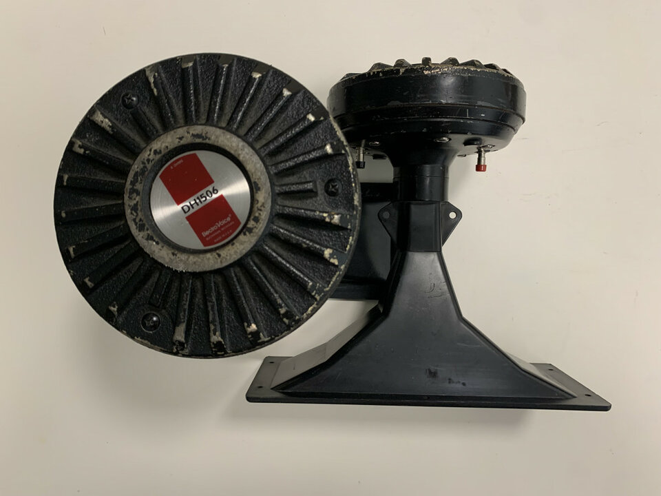 Motores compresión Electro Voice DH1506 de segunda mano · Foto 2 de 10 · Valencia · 135 €