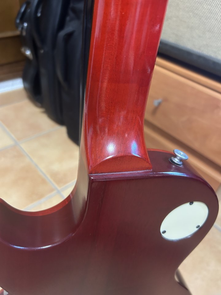 Gibson Les Paul Tribute 2023 de segunda mano · Foto 5 de 8 · Cádiz · 900 €