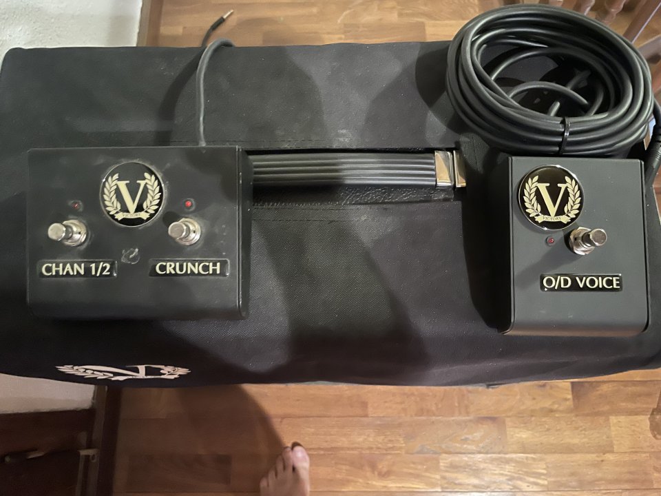 VICTORY V130 SUPER COUNTESS + PANTALLA MARSHALL 2x12