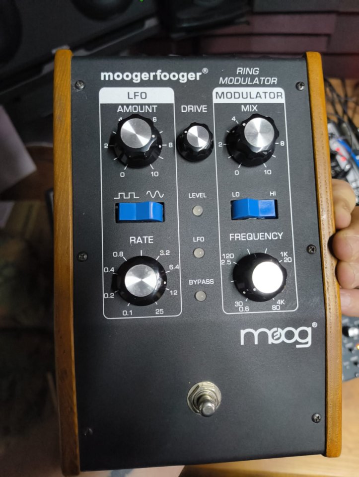 Moog Moogerfooger MF-102 Ring Modulator Pedal de segunda mano · Foto 1 de 6 · A Coruña · 390 €