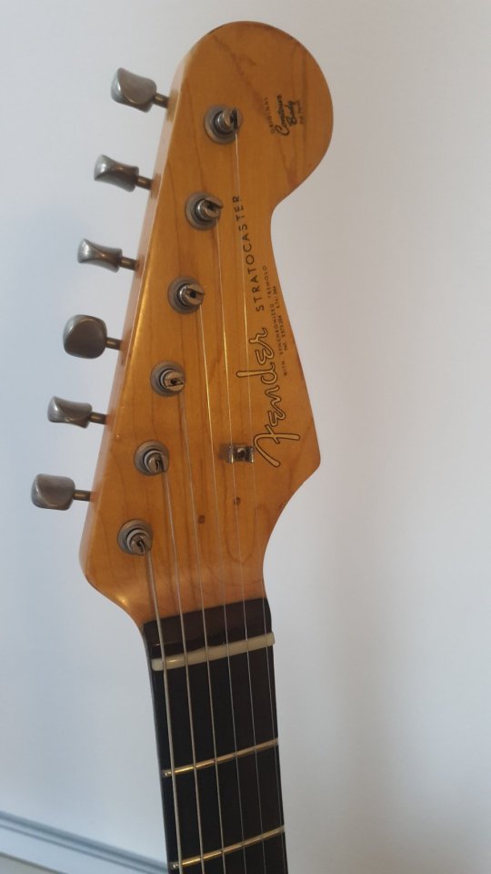 Stratocaster con cuerpo hecho en USA año 89 de segunda mano · Foto 2 de 8 · Girona