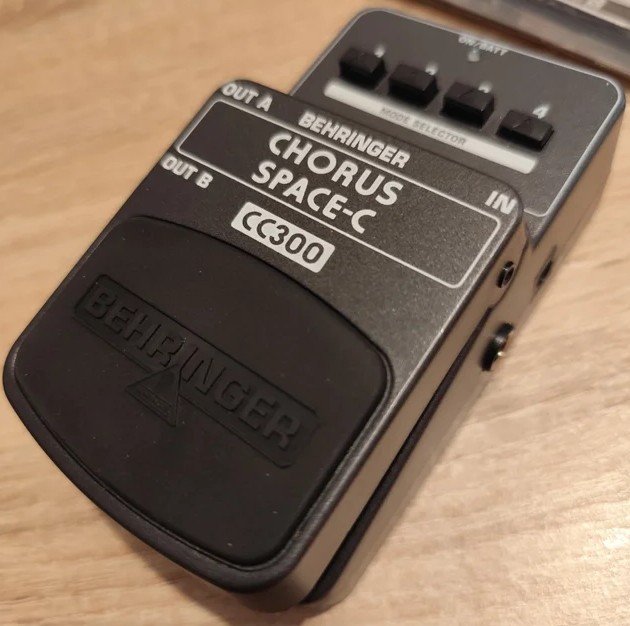 Behringer Chorus Space-C CC300 de segunda mano · Foto 2 de 5 · Guadalajara · 110 €