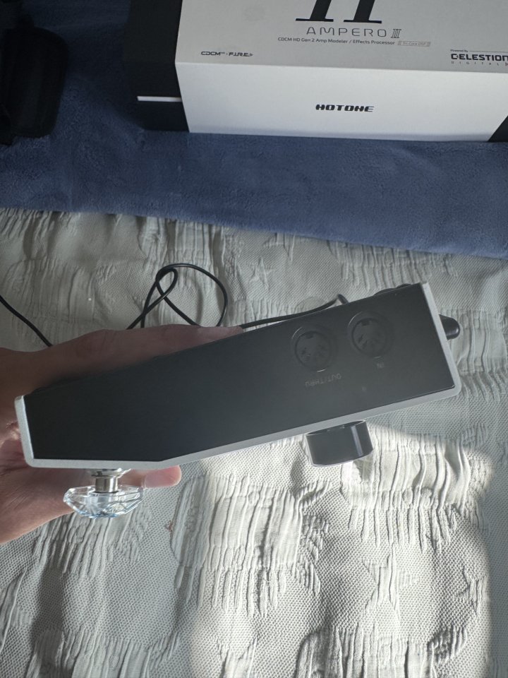 Hotone Ampero II + Pedal Expresión de segunda mano · Foto 7 de 10 · Madrid · 400 €