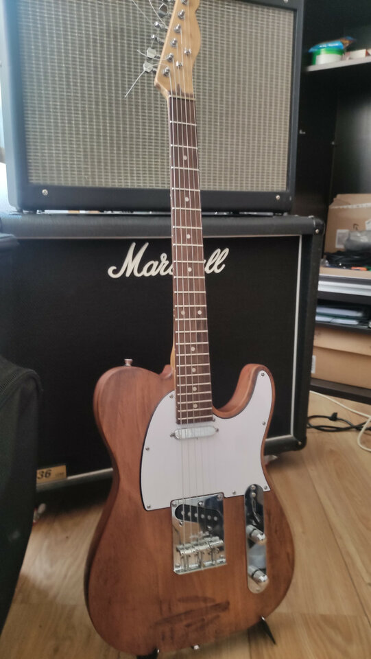 GUITARRA TIPO TELECASTER