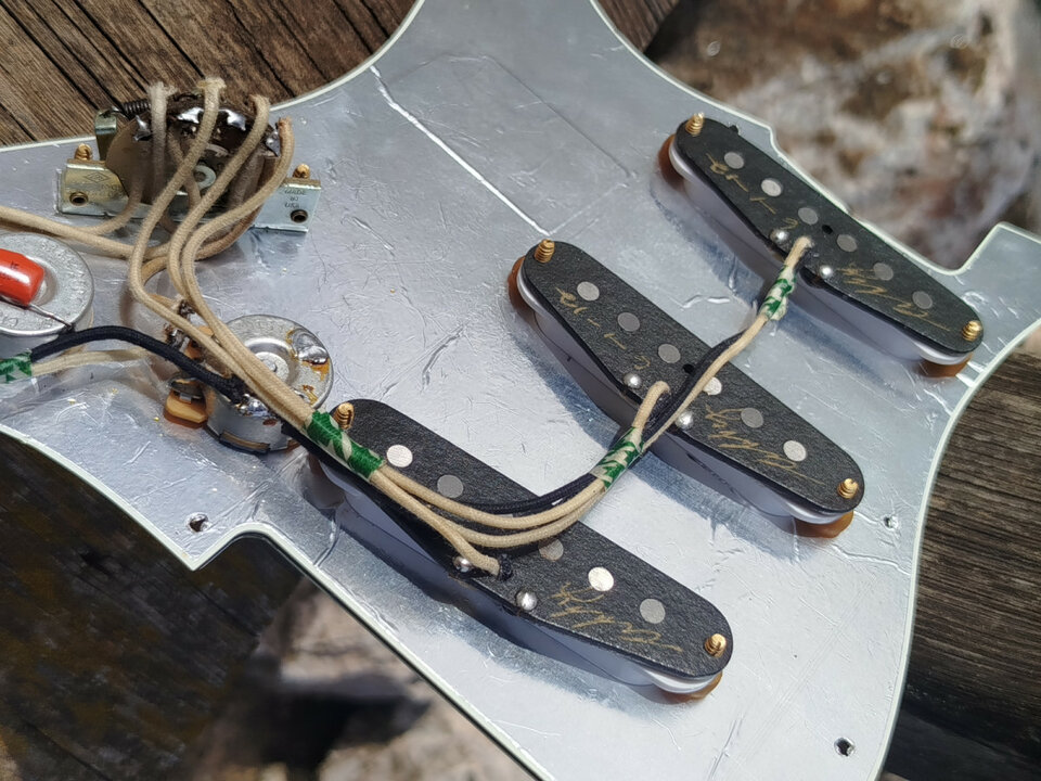 Pastillas Fender Stratocaster ABBY Abigail Ybarra.