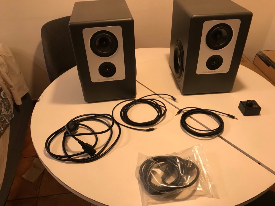 Monitores Barefoot Sound Footprint 02 Gen2