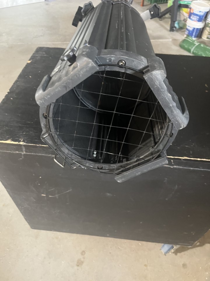 Recorte 750 W de segunda mano · Foto 8 de 8 · Murcia · 150 €