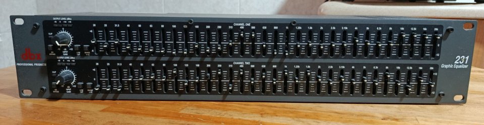 Ecualizador Gráfico dbx 231V-EU | Excelente estado | de segunda mano · Foto 3 de 8 · Cantabria · 99 €