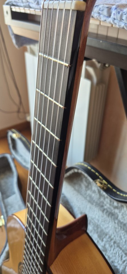 Guitarra clásica de segunda mano · Foto 5 de 5 · Barcelona · 1200 €