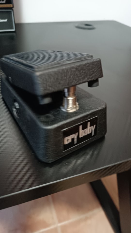 Pedal Wah-Wah Dunlop Mini Cry Baby de segunda mano · Foto 1 de 2 · Valencia · 60 €