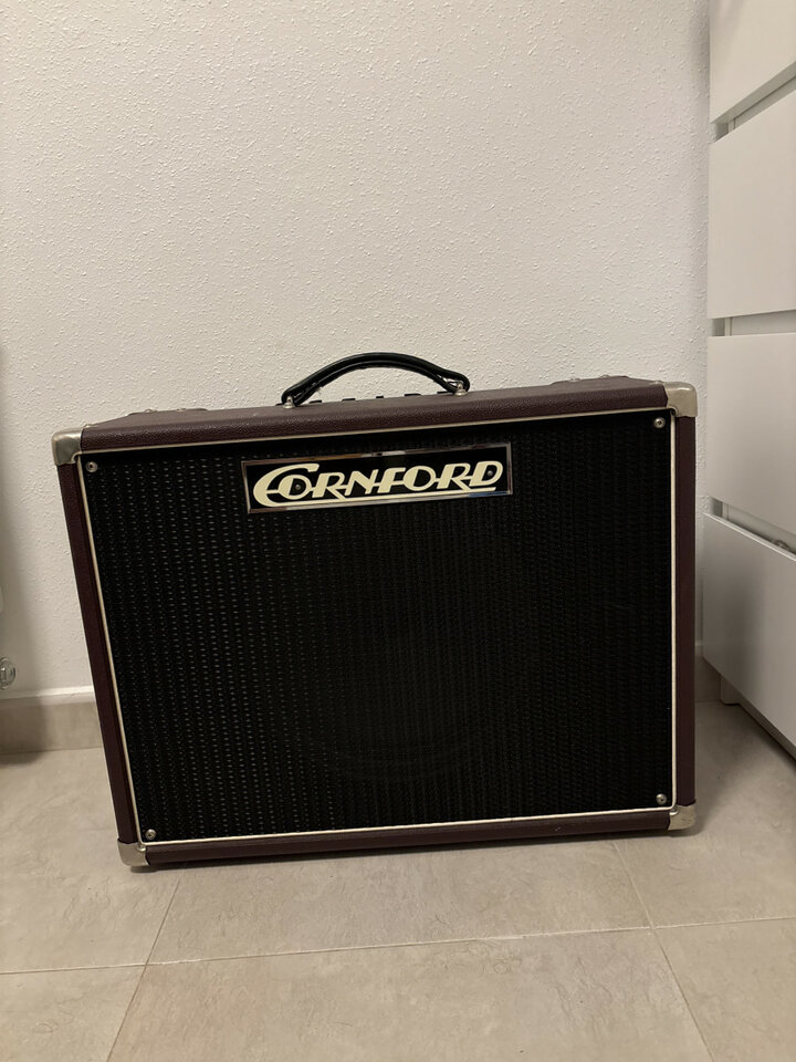 Cornford Carrera x FENDER