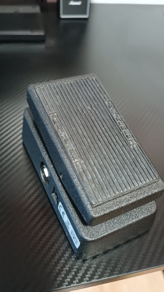 Pedal Wah-Wah Dunlop Mini Cry Baby de segunda mano · Foto 2 de 2 · Valencia · 60 €