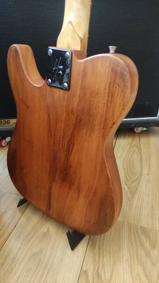GUITARRA TIPO TELECASTER