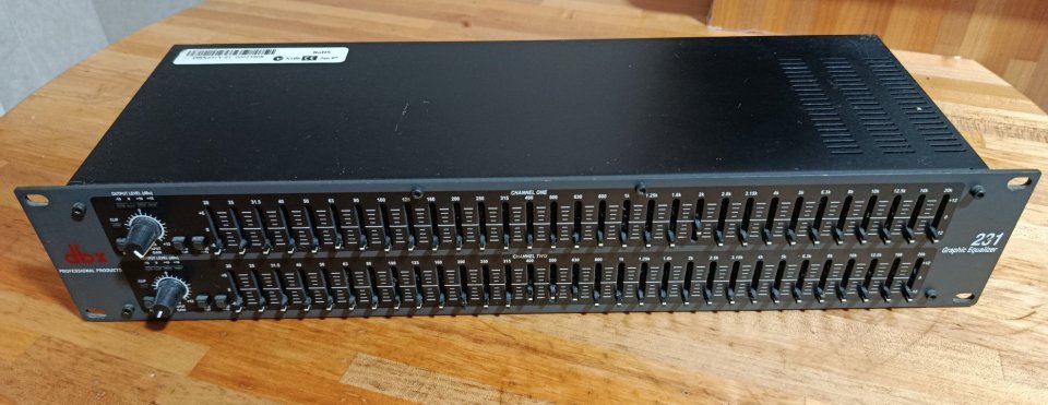 Ecualizador Gráfico dbx 231V-EU | Excelente estado | de segunda mano · Foto 5 de 8 · Cantabria · 99 €