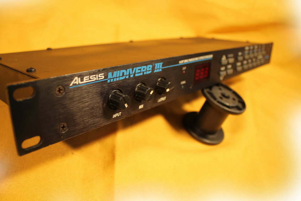Alesis Midiverb III