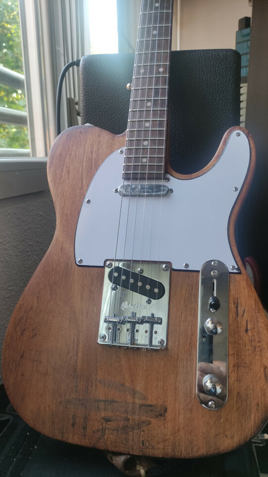 GUITARRA TIPO TELECASTER