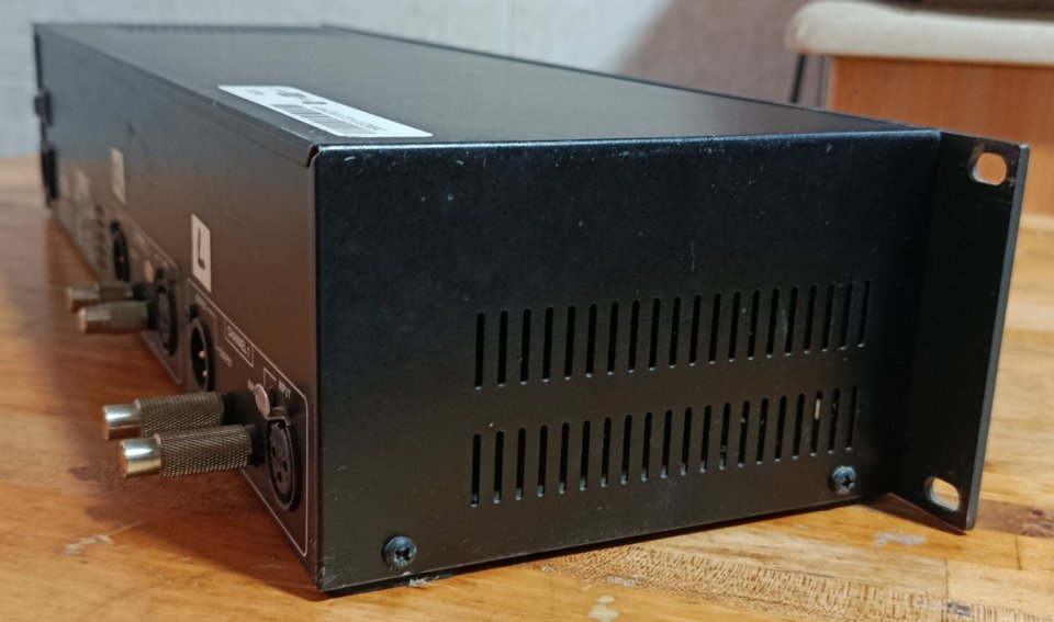 Ecualizador Gráfico dbx 231V-EU | Excelente estado | de segunda mano · Foto 6 de 8 · Cantabria · 99 €