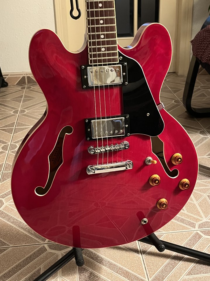 Guitarra eléctrica Tokai UES86 de segunda mano · Foto 2 de 5 · Barcelona · 650 €