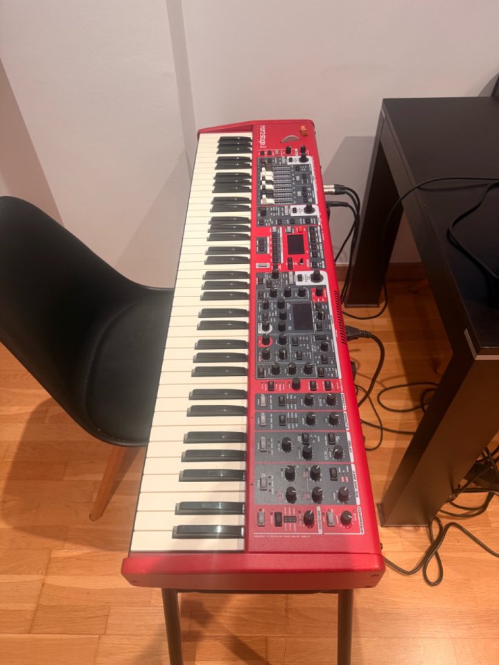 Nord Stage 3 compact
