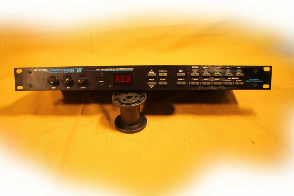 Alesis Midiverb III