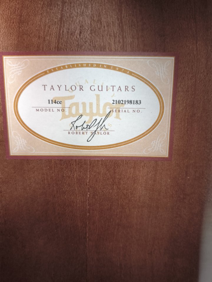 Guitarra acústica Taylor 114ce modelo NO.