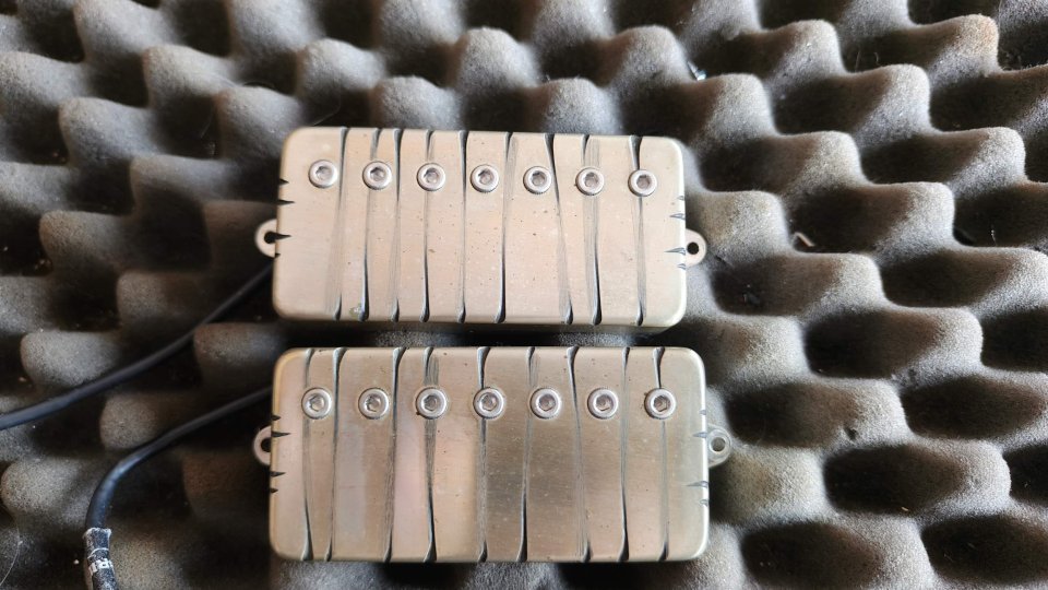Pastillas Bare Knuckle Holydiver + VHII (7 cuerdas) de segunda mano · Foto 6 de 9 · Bizkaia · 290 €