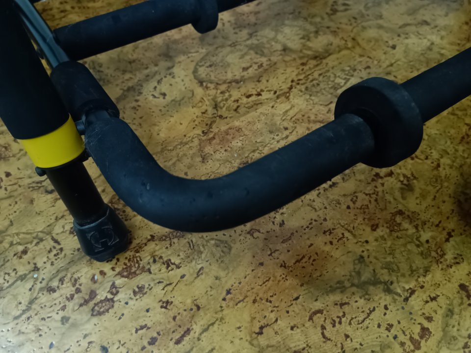 Soporte triple Hercules Stands HCGS-523B