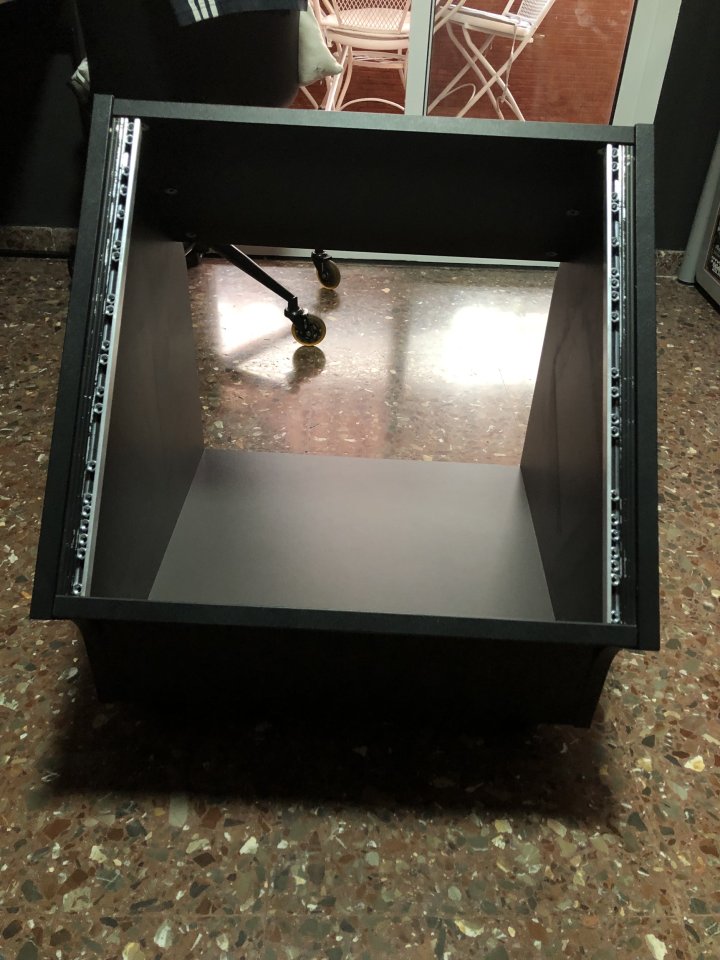Mueble Rack 19'' 10U de segunda mano · Foto 4 de 7 · Valencia · 150 €