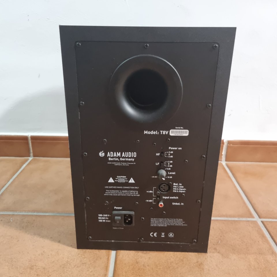 Monitores de estudio Adam Audio T8V de segunda mano · Foto 2 de 2 · Málaga · 250 €
