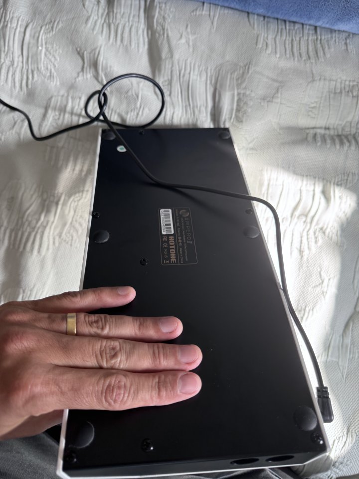 Hotone Ampero II + Pedal Expresión de segunda mano · Foto 8 de 10 · Madrid · 400 €