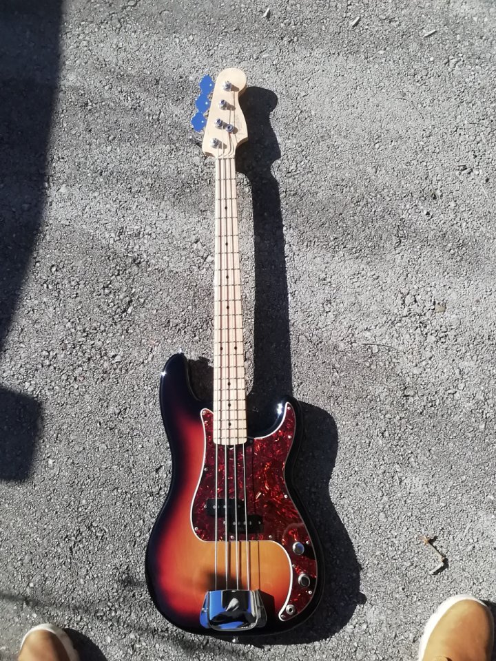 Fender precision USA