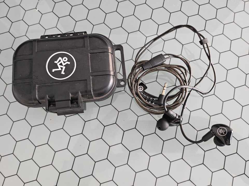 In-Ear Mackie MP-220