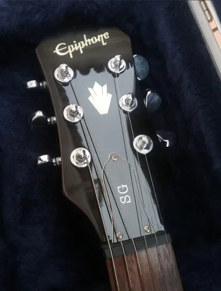 Epiphone SG 400 Coreana de segunda mano · Foto 7 de 8 · Sevilla · 400 €