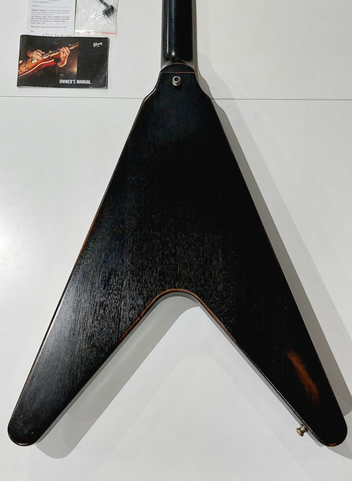 Gibson Flying V faded negra. Modelo 3 pastillas