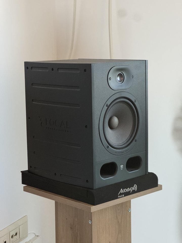 Pareja Focal Alpha 65 – Monitores estudio activos de segunda mano · Foto 3 de 4 · Madrid · 360 €