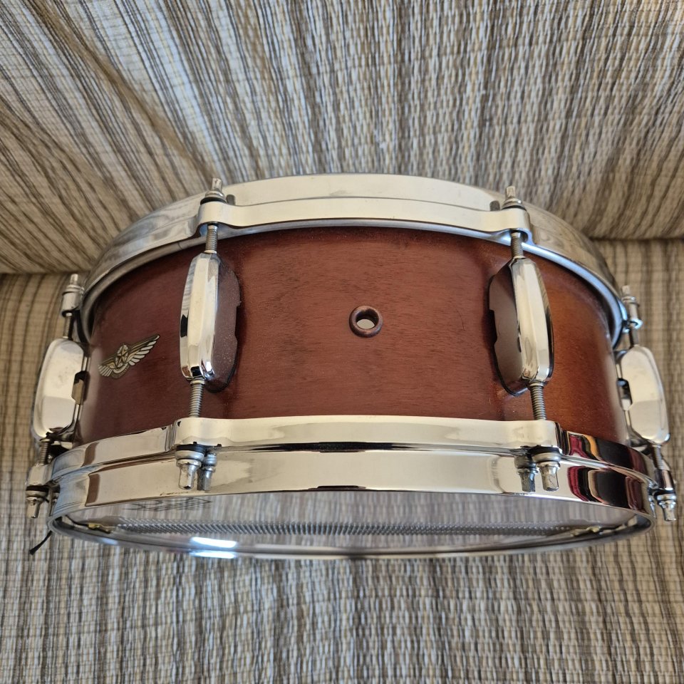 Caja TAMA STAR MAPLE Satin Antique Brown 14"x5,5" de segunda mano · Foto 3 de 10 · Cantabria · 775 €