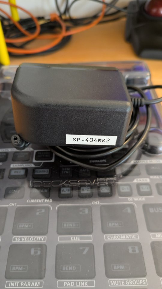 Roland SP-404MKII de segunda mano · Foto 7 de 7 · Barcelona · 410 €