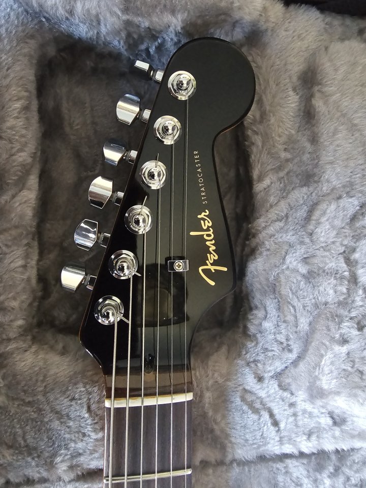 Fender American Ultra Luxe Stratocaster RW 2-Color Sunburst