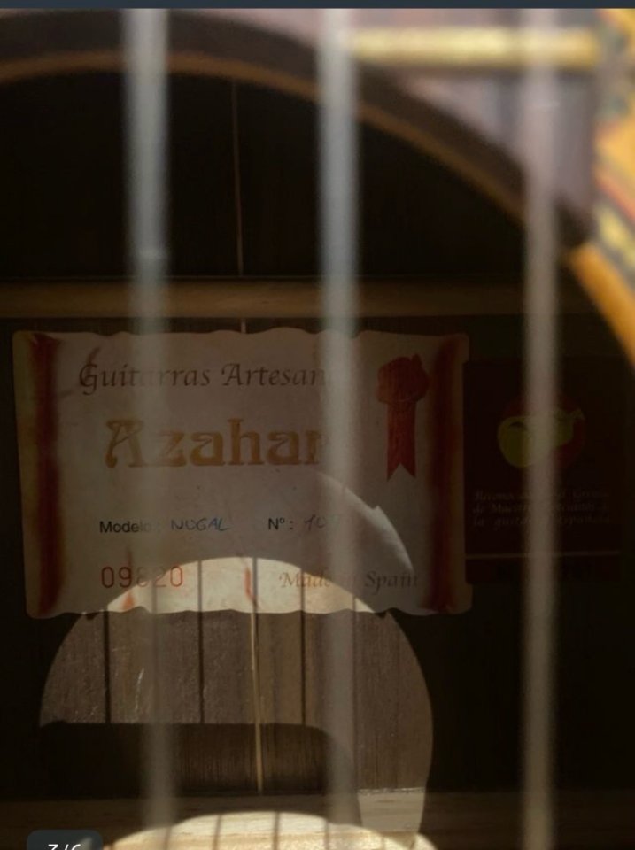 Guitarra Azahar Nogal 107 de segunda mano · Foto 5 de 6 · Barcelona · 180 €