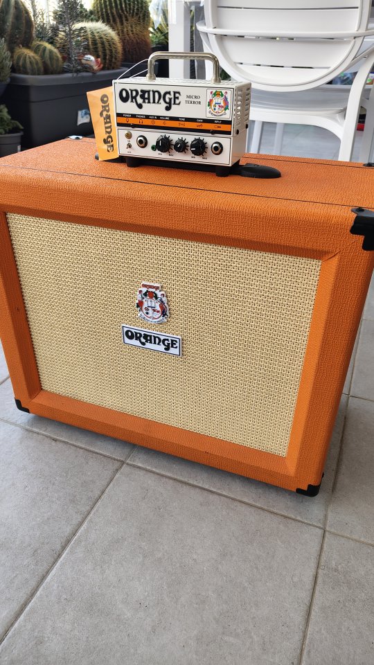 Orange Micro Terror y Pantalla 1x12