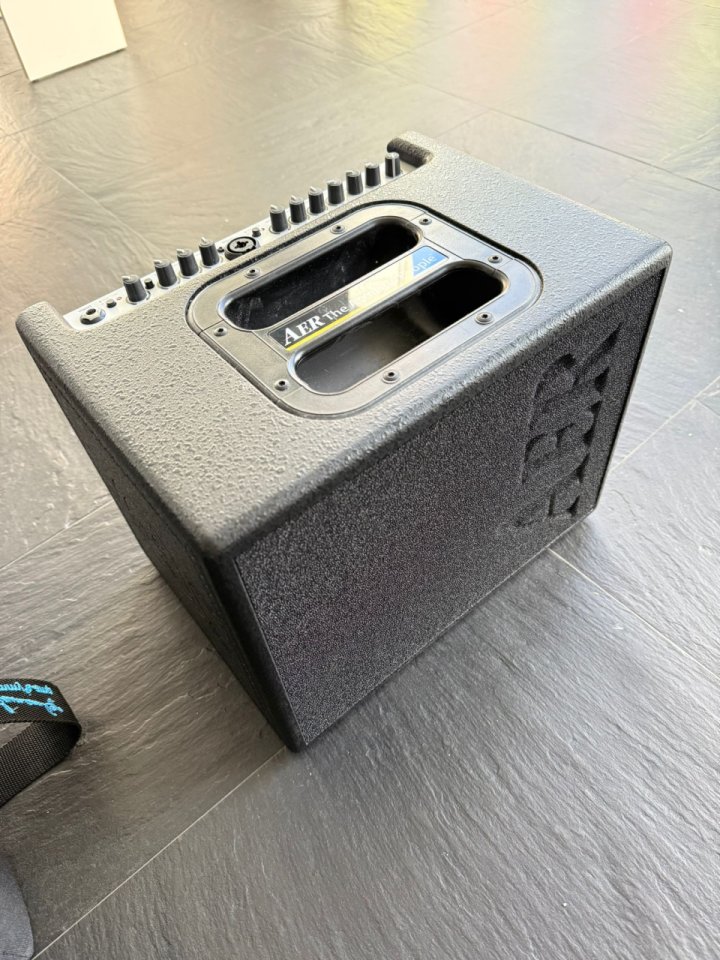 AER Compact 60/4 Tommy Emmanuel Signature Edition