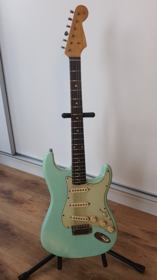 Stratocaster con cuerpo hecho en USA año 89 de segunda mano · Foto 4 de 8 · Girona