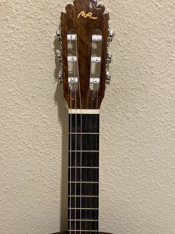 Vendo guitarra clásica de la marca MR