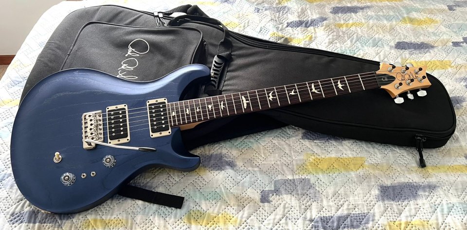 PRS CE 24-08 Swamp Ash 78 ( reservada)