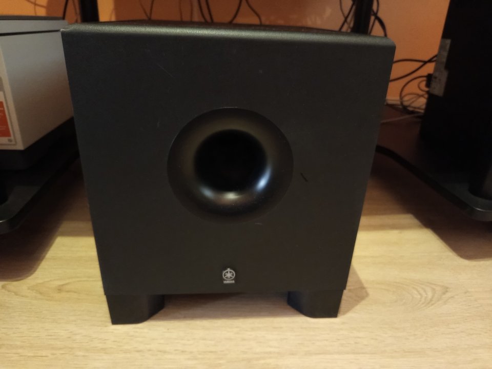 Yamaha HS10W Subwoofer de segunda mano · Foto 1 de 5 · Lleida · 225 €